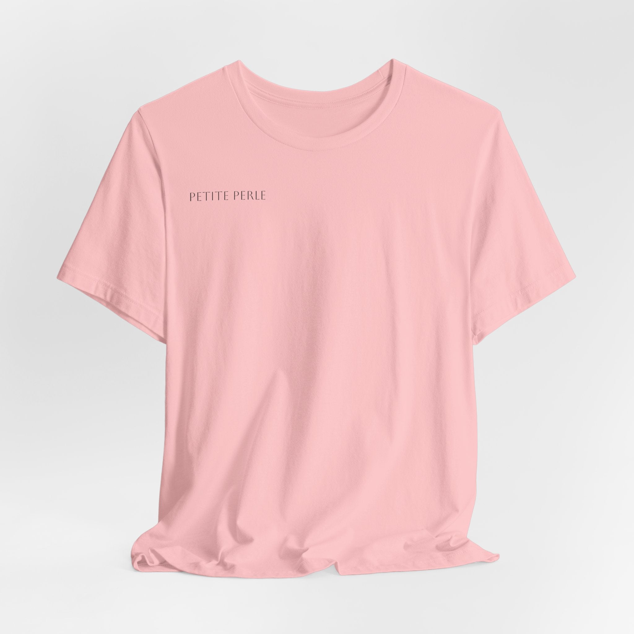 T-Shirt Logo Minimaliste — Élégance Discrète & Style Capsule